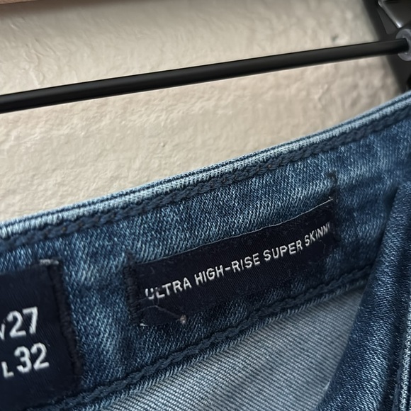 Women’s Hollister Ultra High Rise Super Skinny Distressed Jeans Size 5L 27W 32L - Picture 6 of 9
